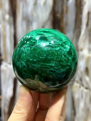 Quả Cầu Ngọc Khổng Tước (Malachite) 7cm Quyền Quý Nhỏ Gọn, Hộ Thân Chiêu Tài