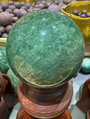 Quả Cầu Thạch Anh Dâu Tây Xanh 35cm Sinh Cơ Thần Diệu, Chiêu Tài Đón Cát