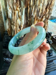 Vòng Phỉ Thúy Bản Hẹ Hoa Bay Thanh Tao & Cuốn Hút