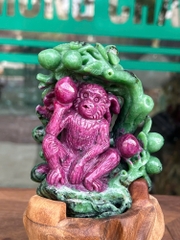 Tuổi Thân Hồng Ngọc Ruby Tự Nhiên - Trang Trí Phong Khách Cao Cấp