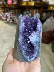 Mầm Thạch Anh Tím Hoàng Gia