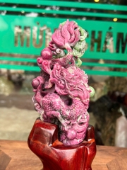 Thần Long Hộ Chủ Hồng Ngọc Ruby - Đẳng Cấp Trưng Bày