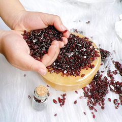 Vụn đá Garnet (đá Ngọc Hồng Lựu) hỗ trợ tình yêu, đá phong thuỷ