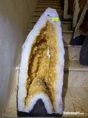 Hang động tinh thể đá thạch anh vàng 46cm