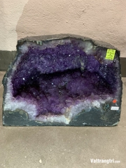 Hang động tinh thể thạch anh tím vip 36cm