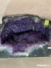 Hang động tinh thể thạch anh tím vip 36cm