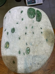 Khối ngọc phỉ thuý thô 12kg