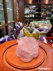 Linh vật Thiềm thừ thạch anh hồng 13cm