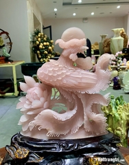 Tác Phẩm Khổng tước mẫu đơn Ngọc thạch anh hồng 27cm