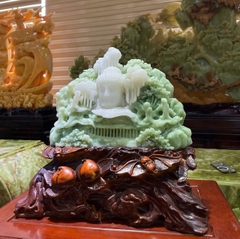 Tác Phẩm Thành Tâm Bái Phật Ngọc Serpentine 34x25cm