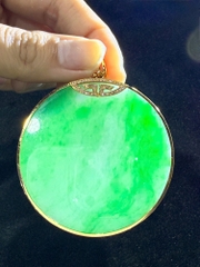 Vô Sự Bài Ngọc Phỉ Thuý Móc Vàng 18K (Kèm giấy kiểm định)