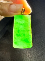 Vô Sự Bài Ngọc Phỉ Thuý Móc Vàng 18K (Kèm giấy kiểm định)