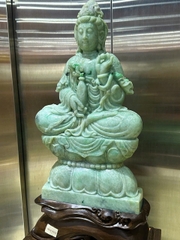 Phật Quan Âm Ngọc Phỉ Thuý (Kèm giấy kiểm đinh)