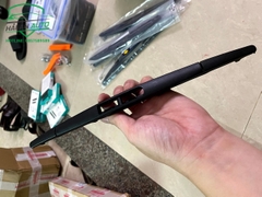 Lưỡi gạt mưa sau