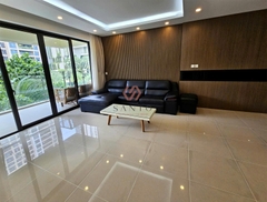 THUÊ NGAY CĂN GÓC 135M2 BAN CÔNG RỘNG VIEW NỘI KHU VÀO Ở NGAY