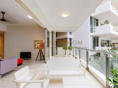 SIÊU PHẨM BAN CÔNG RỘNG VIEW HỒ BƠI NỘI THẤT CƠ BẢN GIÁ SỐC 52TR/THÁNG