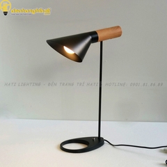 Đèn bàn hiện đại gỗ Akira