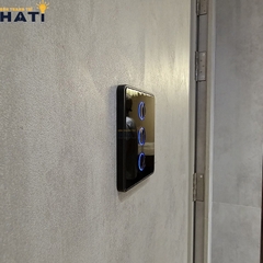 cong-tac-cam-ung-thong-minh-fpt-smart-home-athena-vuong-mau-den-3-nut-8