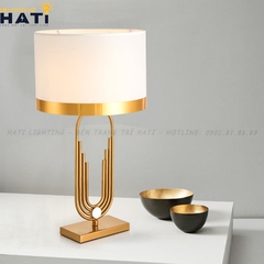 Đèn bàn hiện đại Danie