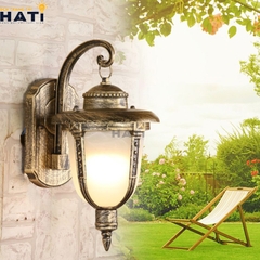 Đèn tường ngoài trời cổ điển Antero