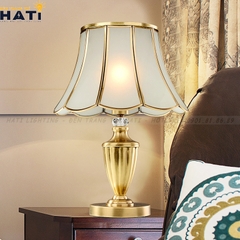 Đèn bàn tân cổ điển Cris
