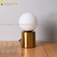 Đèn bàn hiện đại Adelio
