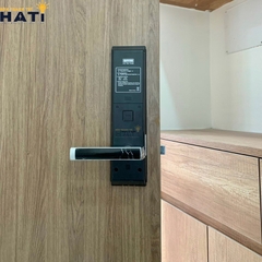 Khóa vân tay cửa gỗ Giovani GSL-F66 màu đen