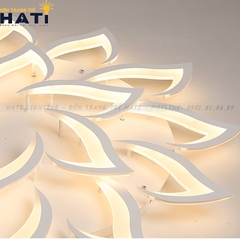 Đèn ốp trần led hình lưỡi rìu 18 cánh