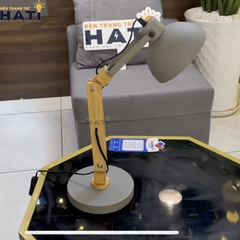 Đèn bàn hiện đại Esai