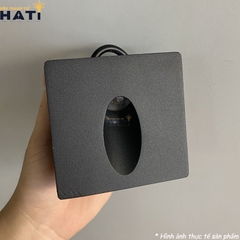 Đèn âm cầu thang Bellvara màu đen