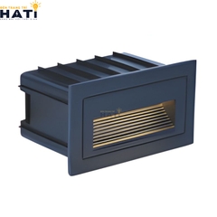 Đèn âm cầu thang Kaelin mang phong cách tối giản, ánh sáng hắt nhẹ tạo hiệu ứng dẫn lối tinh tế, phù hợp lắp đặt cho cầu thang, hành lang hoặc lối đi trong nhà
