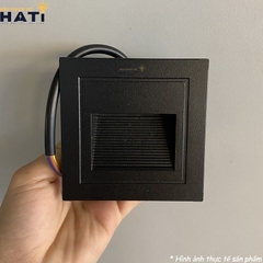 Đèn âm cầu thang Lustria