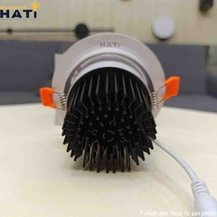 Bộ phận tản nhiệt của đèn âm trần Anfaco AFC 727 hoạt động hiệu quả