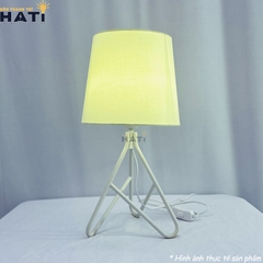 Đèn bàn hiện đại Momo - BHD003