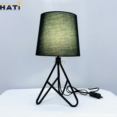 Đèn bàn hiện đại Momo - BHD003