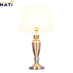 Đèn bàn tân cổ điển Delaney