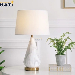 Đèn bàn tân cổ điển Matlin