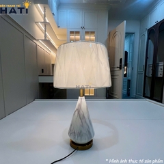 Đèn bàn tân cổ điển Matlin