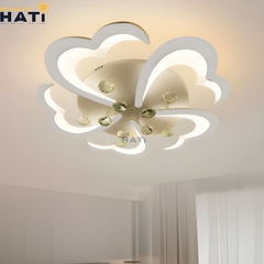 Đèn ốp led Zelora mang phong cách hiện đại, thiết kế tinh tế và gọn gàng, phù hợp lắp đặt cho phòng khách, phòng ngủ và nhiều không gian sống