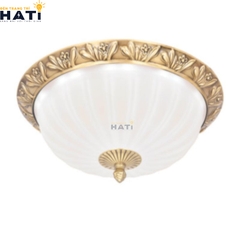 Đèn ốp trần tân cổ điển cao cấp Nyro nổi bật với thiết kế thanh lịch kết hợp chi tiết trang trí tinh xảo, phù hợp cho phòng khách, phòng ngủ và không gian nội thất sang trọng