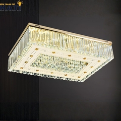 Đèn ốp trần pha lê chữ nhật Nyxen mang phong cách hiện đại kết hợp pha lê cao cấp, tạo điểm nhấn ánh sáng tinh tế cho không gian sống