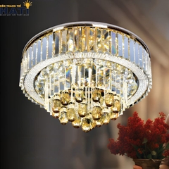 Đèn ốp trần pha lê tròn Minu là mẫu đèn ốp trần pha lê cao cấp với thiết kế tròn tinh tế, các chi tiết pha lê lấp lánh giúp không gian trở nên sang trọng và nổi bật hơn.