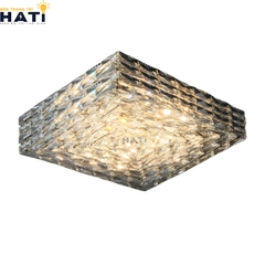 Đèn ốp trần pha lê vuông cao cấp Kairo sở hữu kiểu dáng vuông hiện đại cùng pha lê lấp lánh, phù hợp trang trí phòng khách, phòng ngủ và căn hộ sang trọng