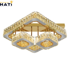 Đèn ốp trần pha lê vuông cao cấp Varian nổi bật với thiết kế vuông thanh lịch kết hợp pha lê lấp lánh, phù hợp trang trí phòng khách, phòng ngủ hoặc căn hộ hiện đại