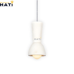 Đèn thả đơn Halmora lý tưởng treo bàn ăn, quầy bar hoặc đảo bếp, mang đến ánh sáng ấm áp và điểm nhấn sang trọng nhẹ nhàng.