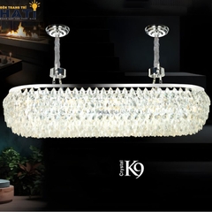 Đèn thả ngang Arvienne cao cấp phù hợp lắp đặt cho bàn ăn, căn hộ chung cư và nhà phố hiện đại. Thiết kế cân đối giúp không gian trở nên sang trọng và ấm cúng hơn. Ánh sáng phân bổ đồng đều, tạo cảm giác dễ chịu khi sử dụng