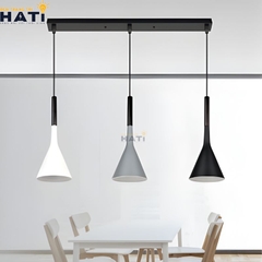 Đèn thả ngang Aurevina là lựa chọn lý tưởng cho bàn ăn dài hoặc quầy đảo bếp, giúp phân bổ ánh sáng đồng đều và tạo cảm giác ấm cúng.