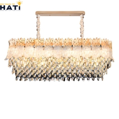 Đèn thả ngang Auristelle cao cấp phù hợp lắp đặt cho bàn ăn, căn hộ chung cư và nhà phố hiện đại. Thiết kế thanh lịch giúp không gian trở nên sang trọng và ấm cúng hơn. Ánh sáng lan tỏa đồng đều, mang lại trải nghiệm dễ chịu khi sử dụng