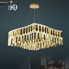 Đèn thả pha lê Aurelius cao cấp với các chi tiết pha lê lấp lánh, phù hợp trang trí phòng khách, bàn ăn hoặc không gian sang trọng