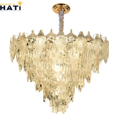 Đèn thả pha lê Avellisse mang phong cách hiện đại tinh tế, kết hợp pha lê cao cấp giúp không gian phòng khách, bàn ăn hoặc khu vực sảnh trở nên nổi bật và đẳng cấp.